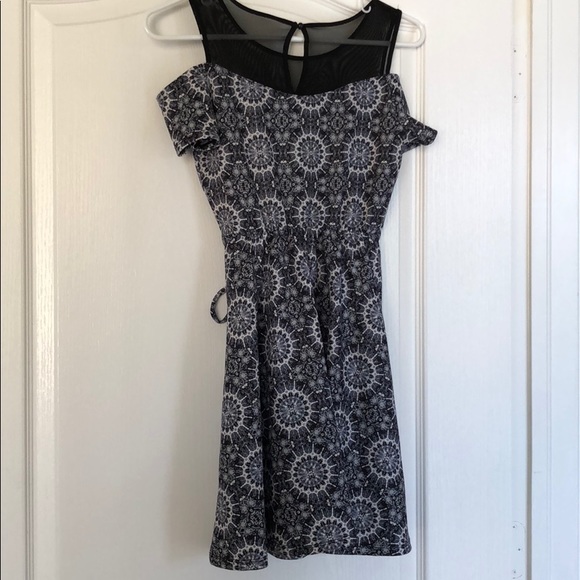 Gently Used Girls Dress - Picture 2 of 3